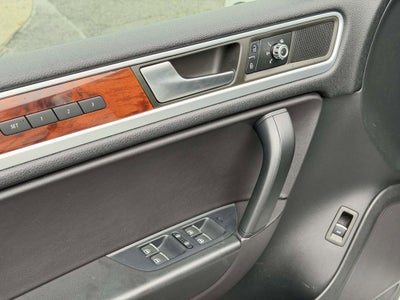 2012 Volkswagen Touareg VR6 FSI