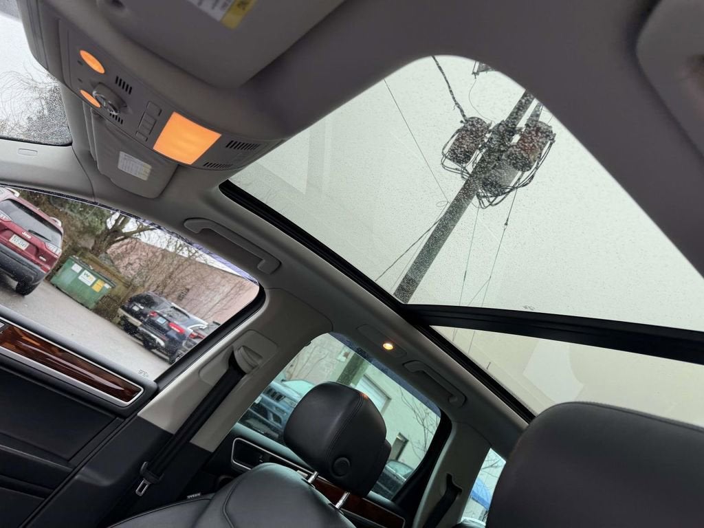 2012 Volkswagen Touareg VR6 FSI