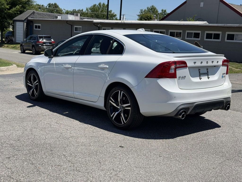 2016 Volvo S60 T6 R-Design Platinum