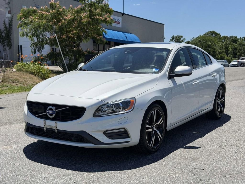 2016 Volvo S60 T6 R-Design Platinum