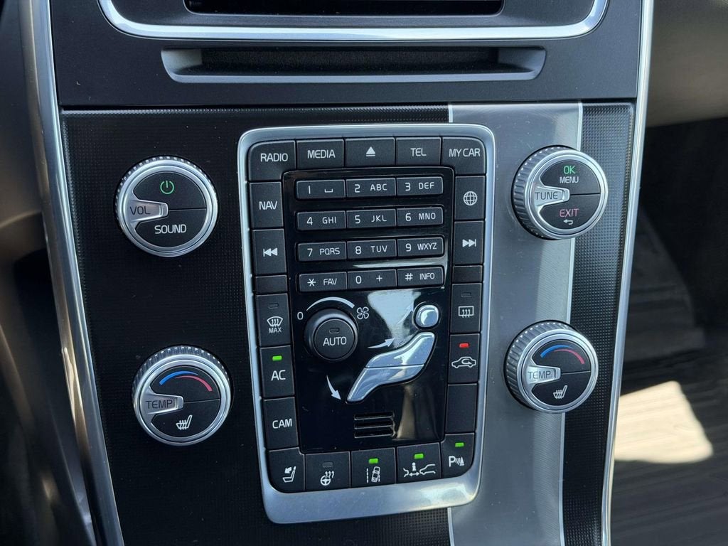 2016 Volvo S60 T6 R-Design Platinum