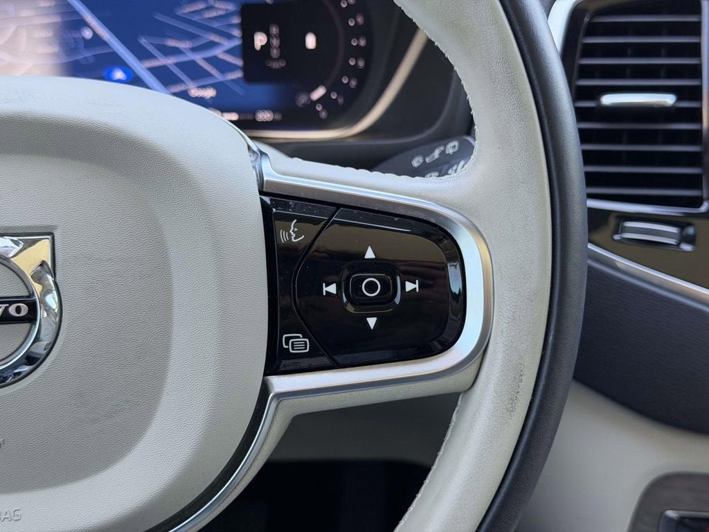 2023 Volvo XC90 B6 Plus 6-Seater