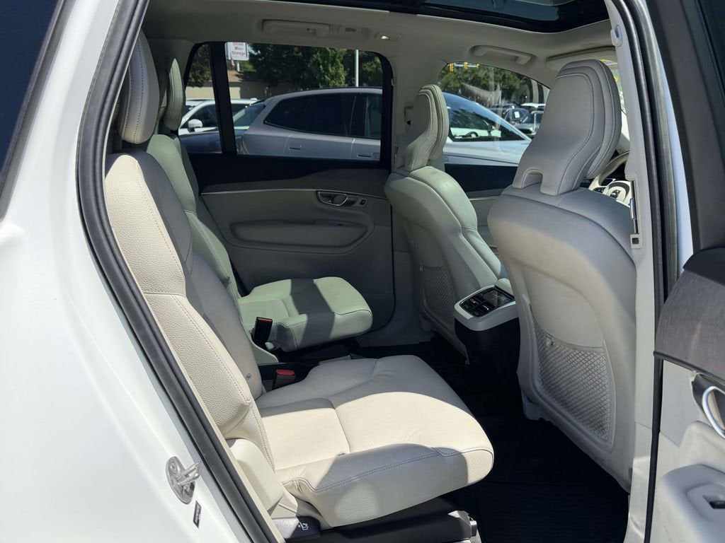 2023 Volvo XC90 B6 Plus 6-Seater