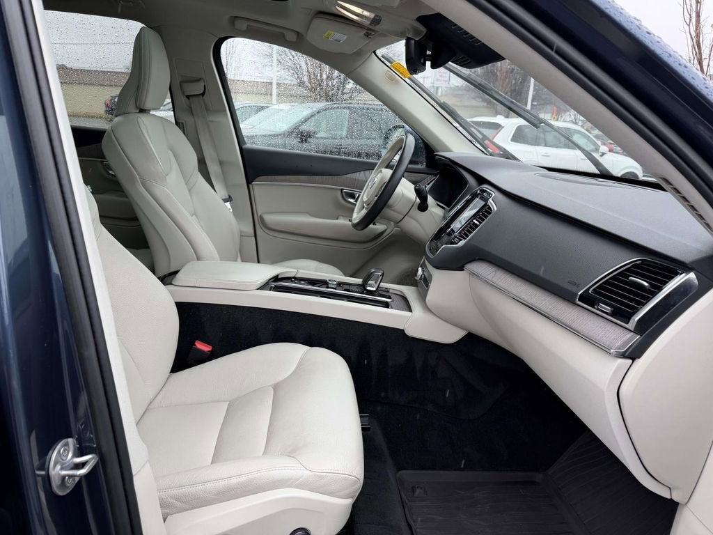 2023 Volvo XC90 B6 Plus 7-Seater