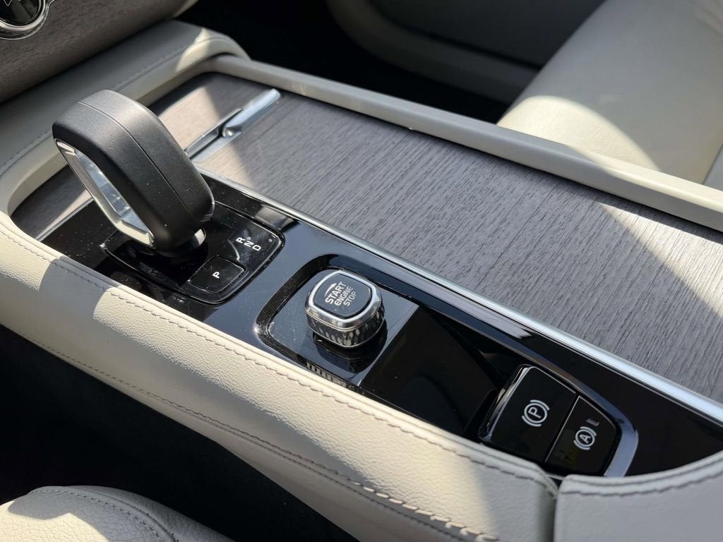 2023 Volvo XC90 B6 Plus 7-Seater