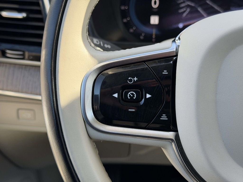 2023 Volvo XC90 B6 Plus 7-Seater