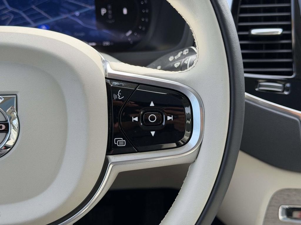 2023 Volvo XC90 B6 Plus 7-Seater