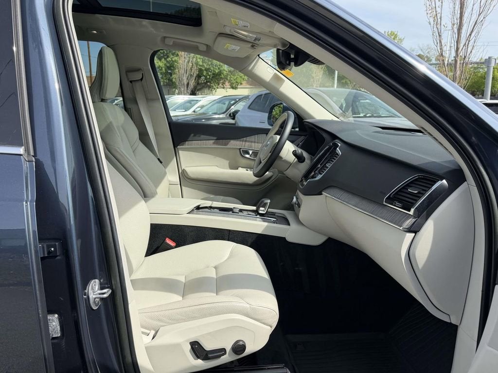 2023 Volvo XC90 B6 Plus 7-Seater