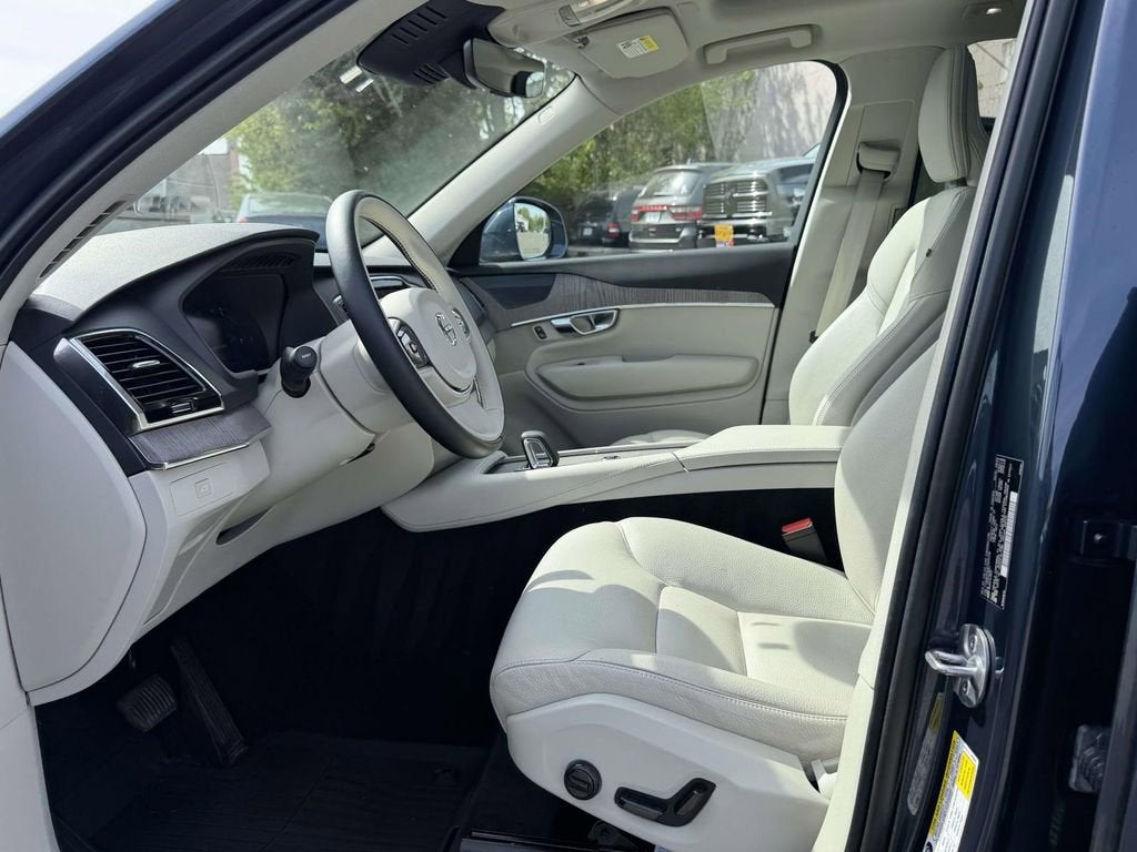 2023 Volvo XC90 B6 Plus 7-Seater