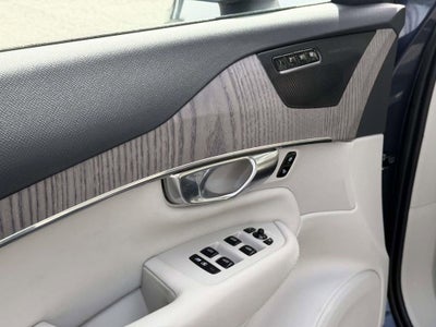 2023 Volvo XC90 B6 Plus 7-Seater