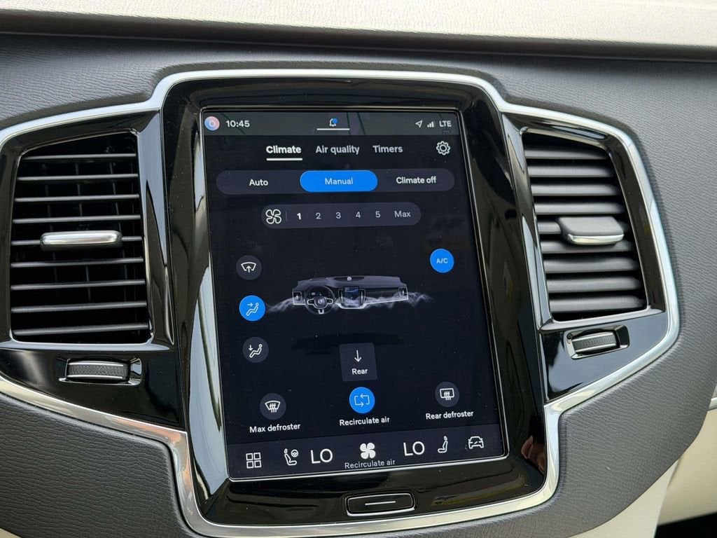2023 Volvo XC90 B6 Plus 7-Seater