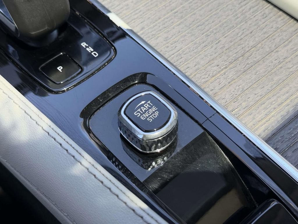 2023 Volvo XC90 B6 Plus 7-Seater