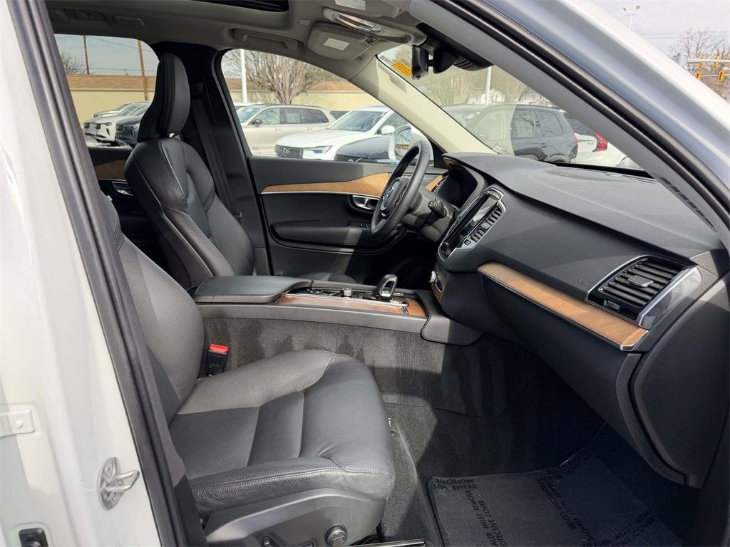 2023 Volvo XC90 B6 Plus 7-Seater