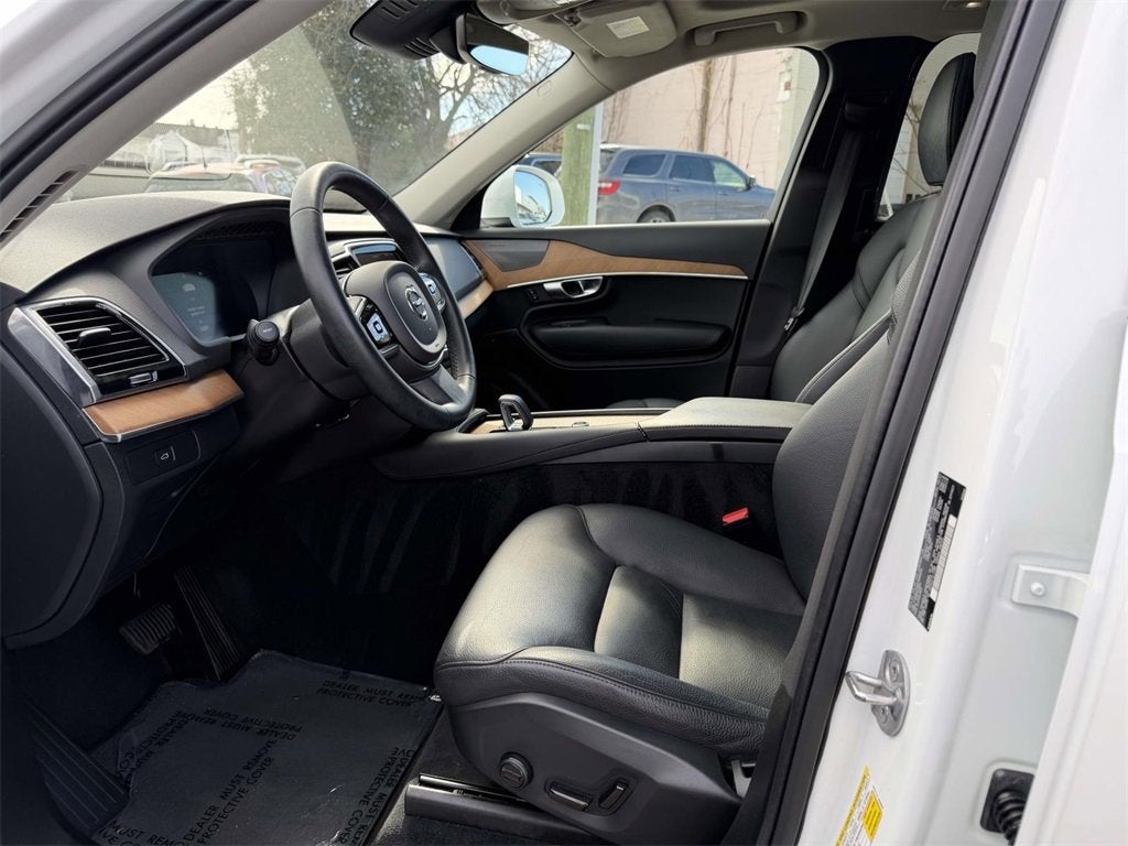 2023 Volvo XC90 B6 Plus 7-Seater