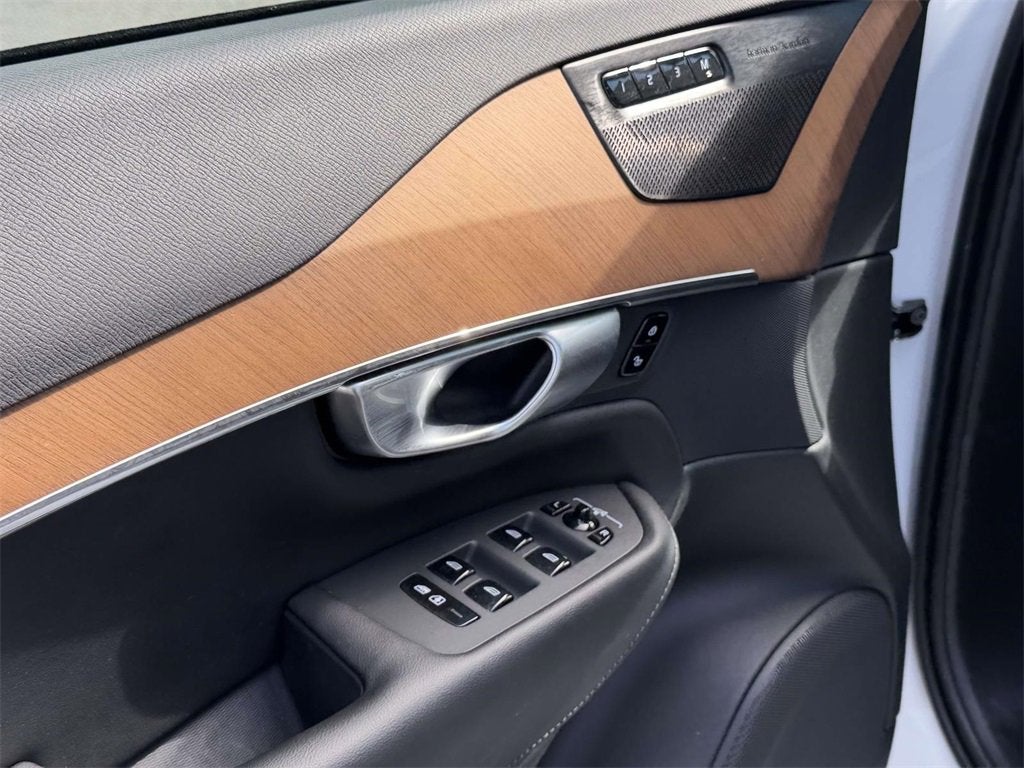 2023 Volvo XC90 B6 Plus 7-Seater