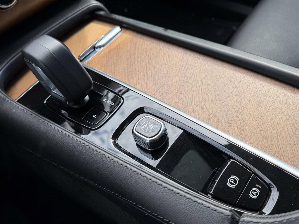 2023 Volvo XC90 B6 Plus 7-Seater