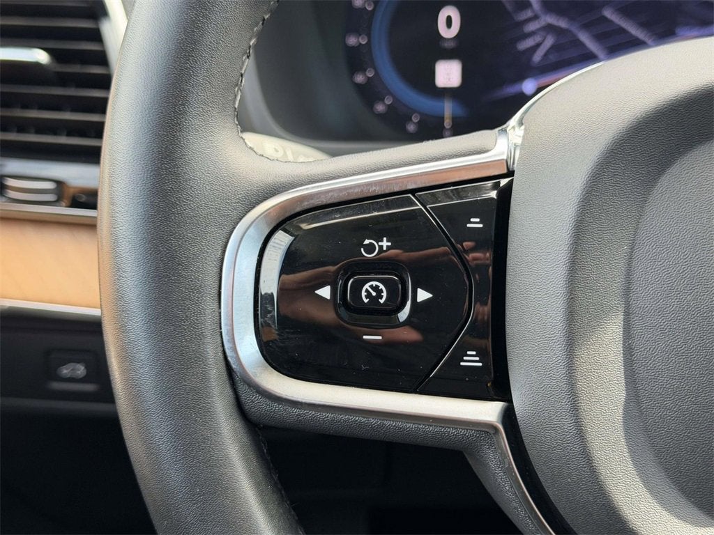 2023 Volvo XC90 B6 Plus 7-Seater