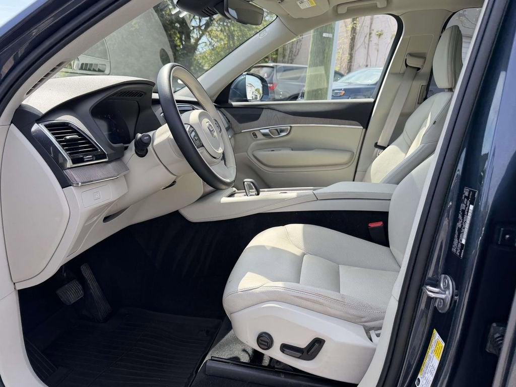 2023 Volvo XC90 B6 Plus 7-Seater
