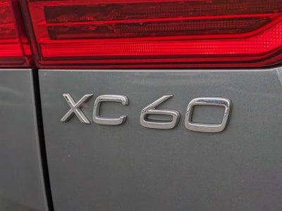 2021 Volvo XC60 T5 Momentum