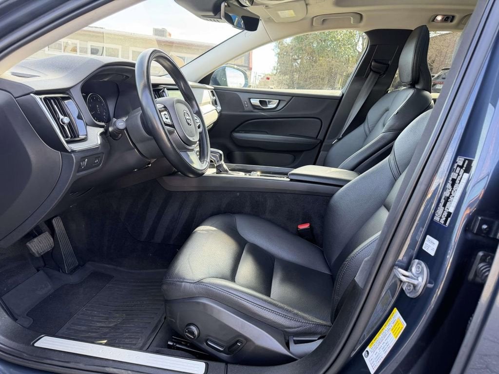 2022 Volvo V60 Cross Country T5