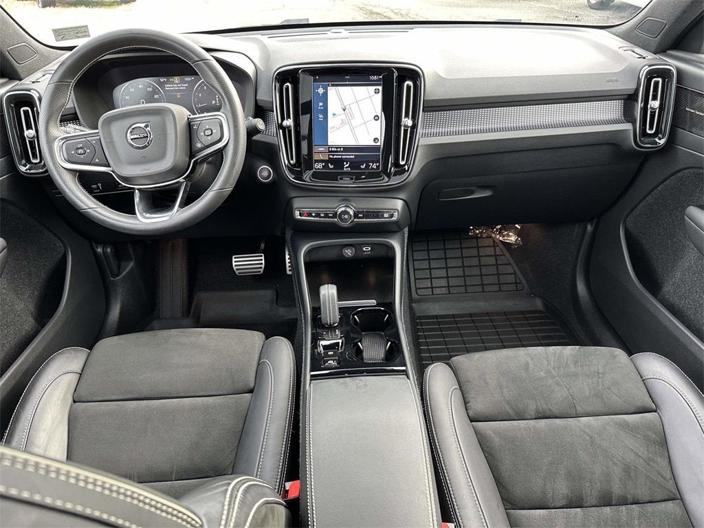 2021 Volvo XC40 R-Design