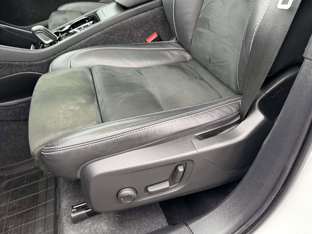 2021 Volvo XC40 R-Design