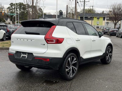 2021 Volvo XC40 R-Design
