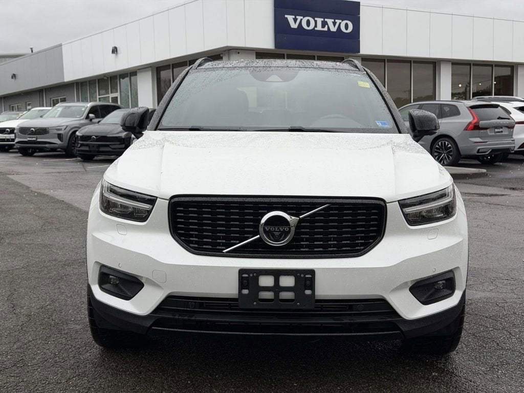 2021 Volvo XC40 R-Design