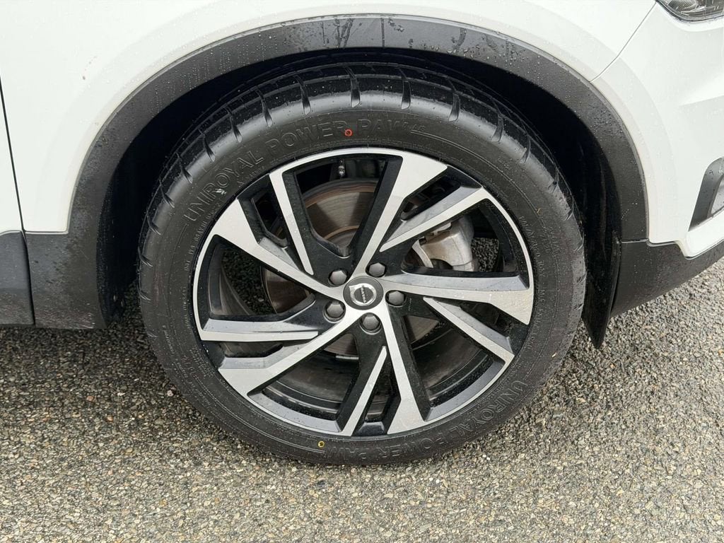 2021 Volvo XC40 R-Design