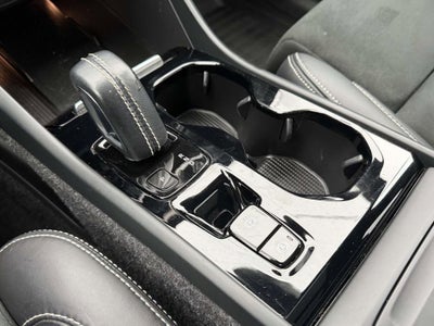 2021 Volvo XC40 R-Design