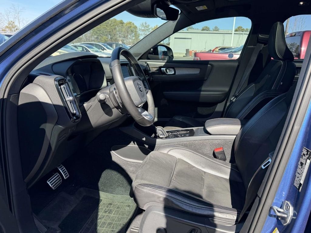 2019 Volvo XC40 R-Design