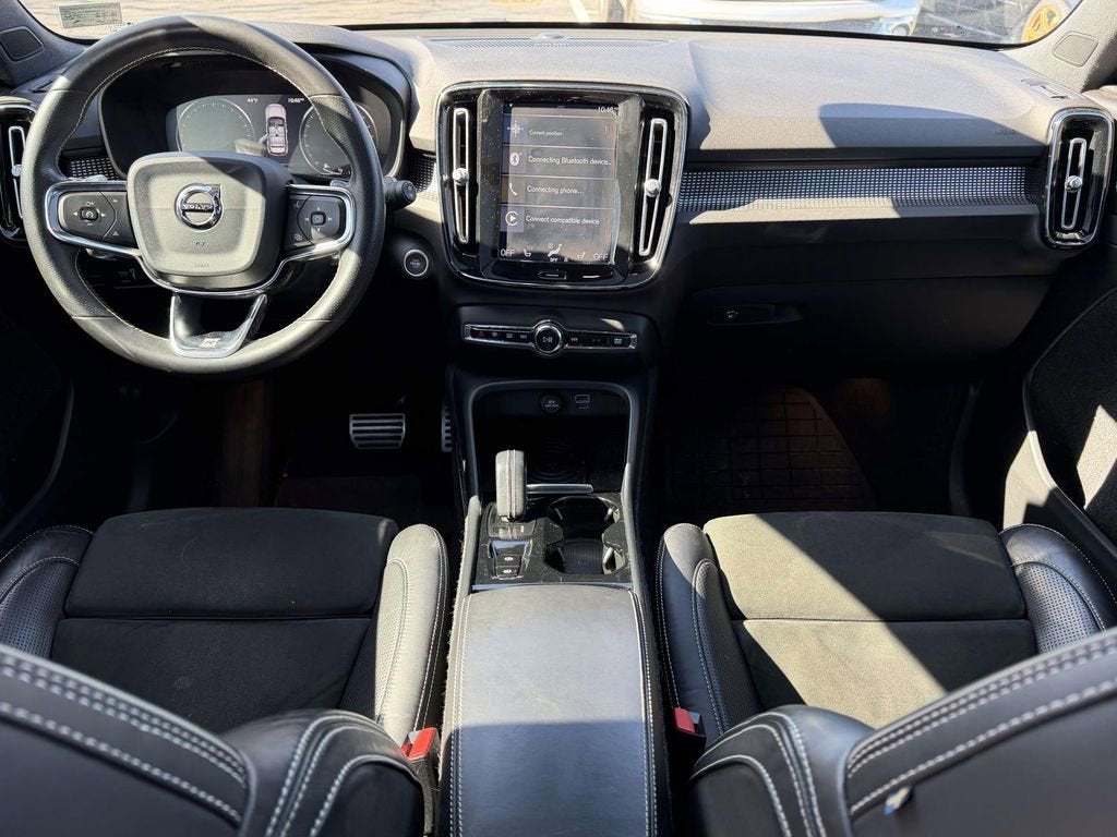 2019 Volvo XC40 R-Design