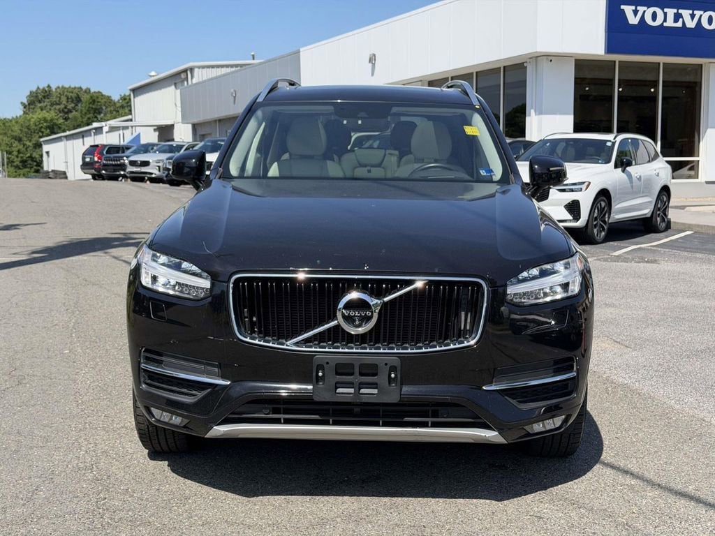 2016 Volvo XC90 T6 Momentum