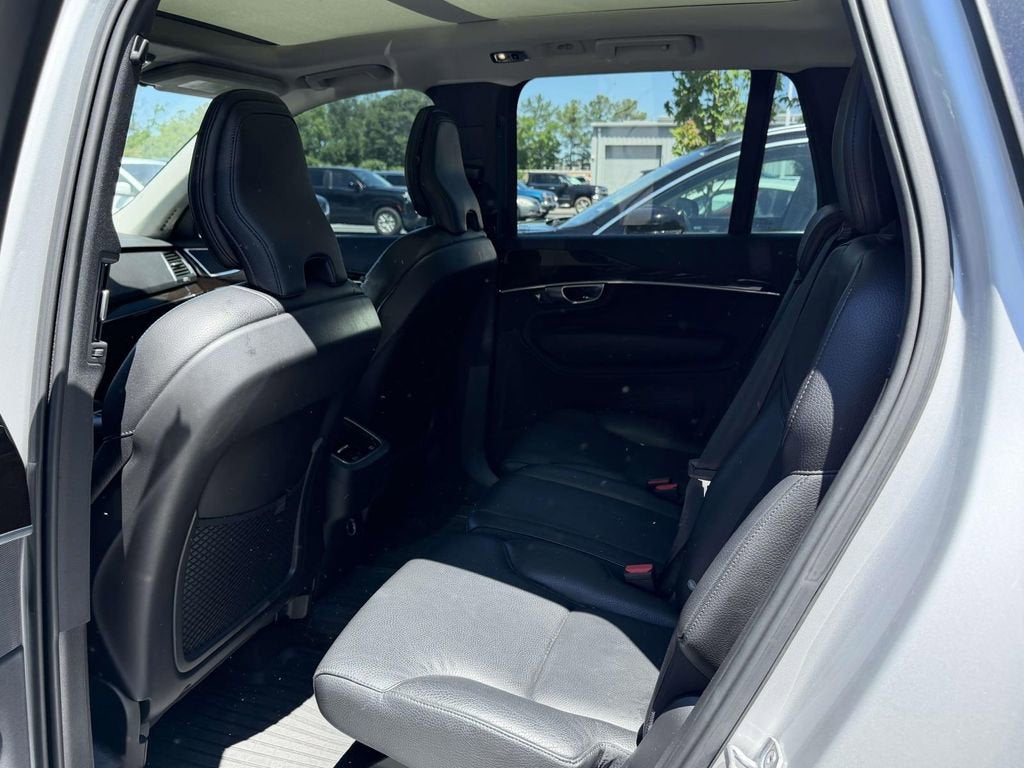 2019 Volvo XC90 T6 Momentum
