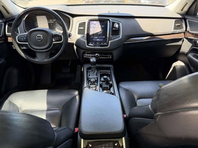 2019 Volvo XC90 T6 Momentum