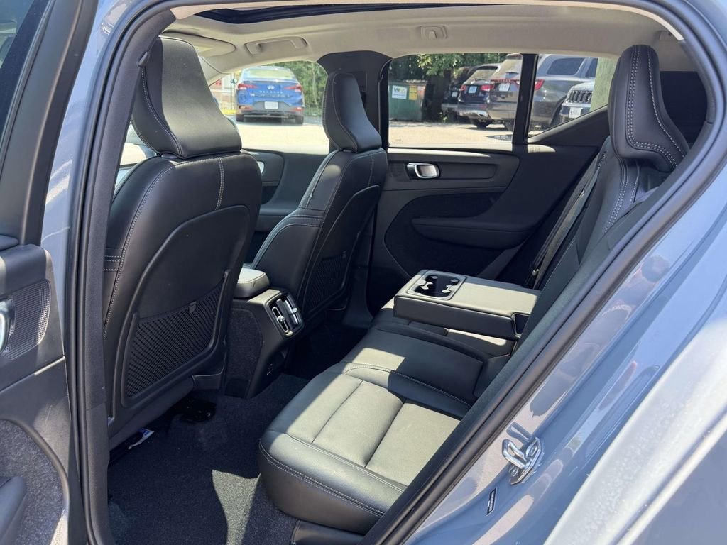 2021 Volvo XC40 Momentum