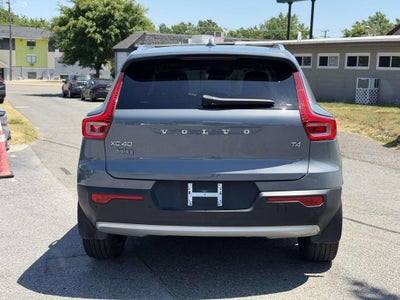 2021 Volvo XC40 Momentum