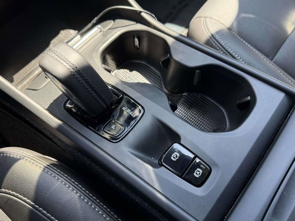 2021 Volvo XC40 Momentum
