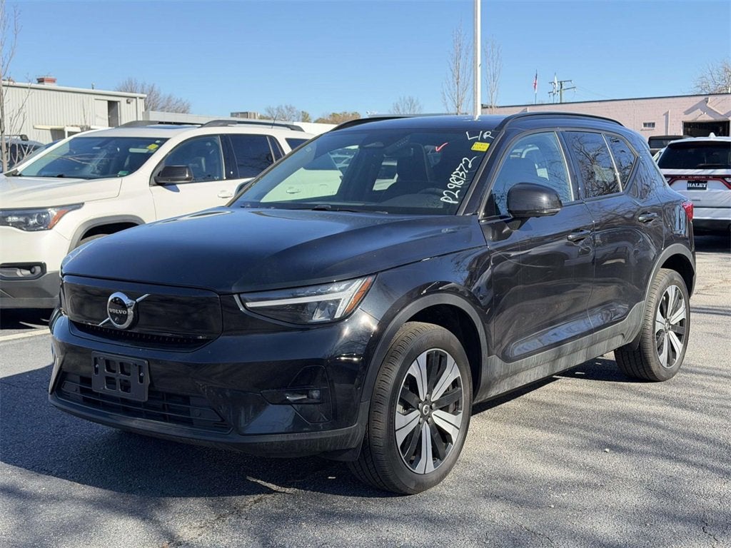 2023 Volvo XC40 Recharge Pure Electric Twin Plus