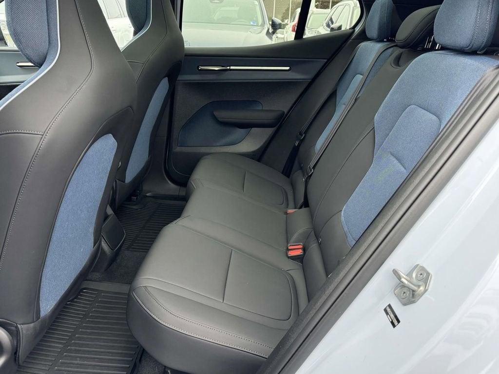 2025 Volvo EX30 Plus