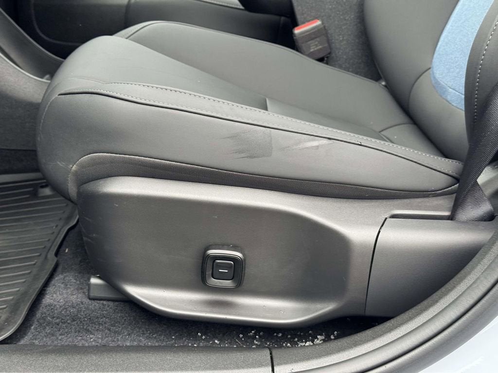 2025 Volvo EX30 Plus