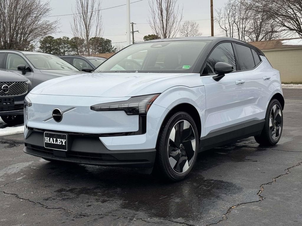 2025 Volvo EX30 Plus