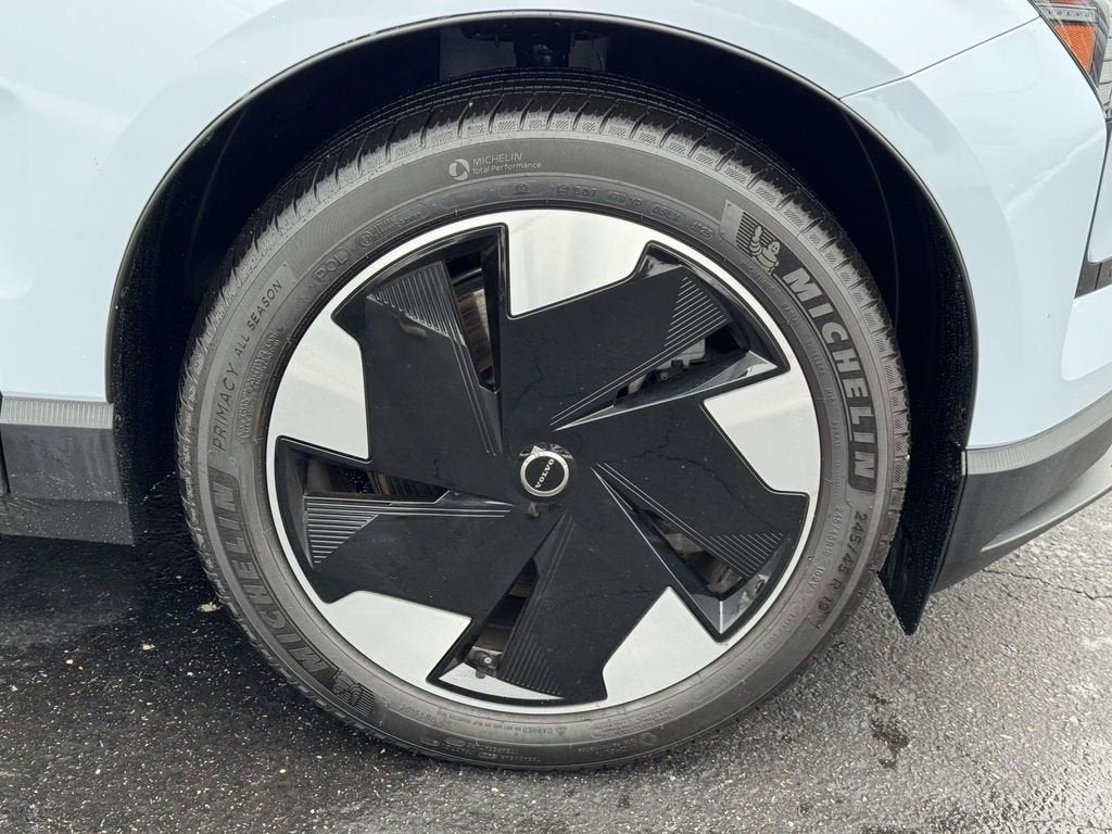 2025 Volvo EX30 Plus