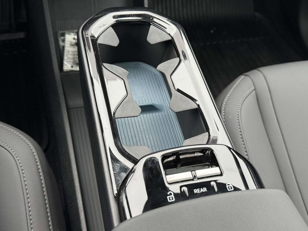 2025 Volvo EX30 Plus