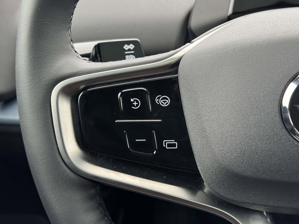 2025 Volvo EX30 Plus