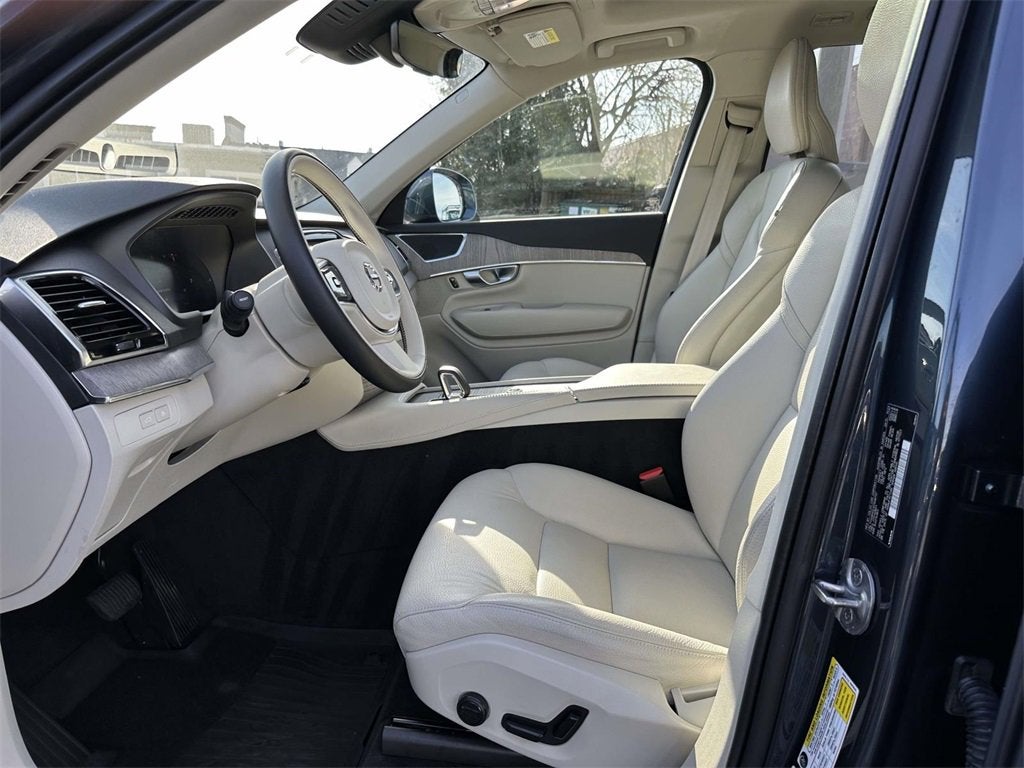 2024 Volvo XC90 Recharge Plug-In Hybrid T8 Plus Bright Theme 7 Passenger