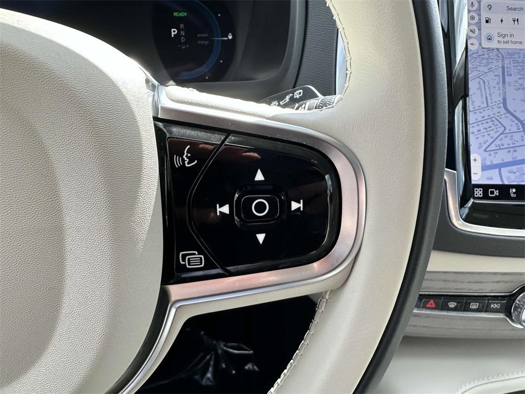 2024 Volvo XC90 Recharge Plug-In Hybrid Plus Bright Theme