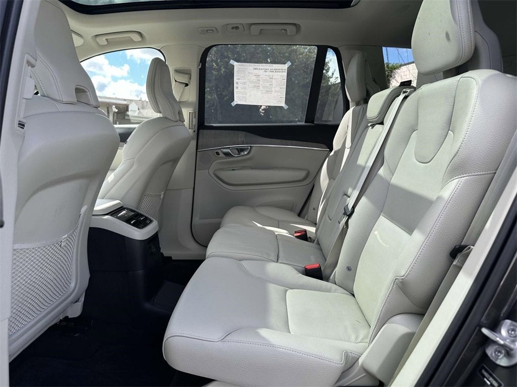 2024 Volvo XC90 Recharge Plug-In Hybrid Plus Bright Theme