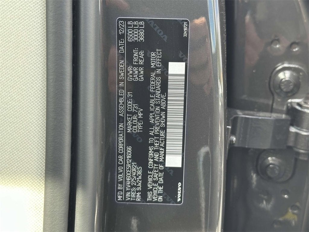 2024 Volvo XC90 Recharge Plug-In Hybrid Plus Bright Theme