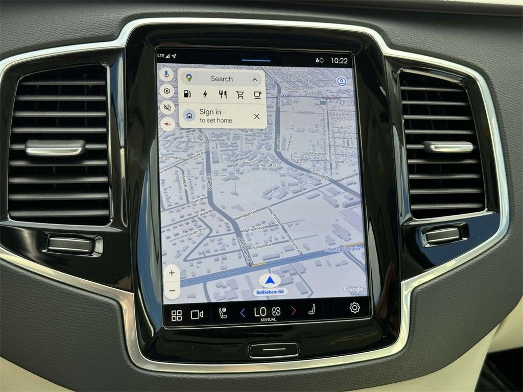 2024 Volvo XC90 Recharge Plug-In Hybrid Plus Bright Theme